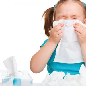 الطقس والتوتر من أهم أسباب الحساسية الموسمية