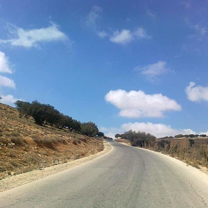 كتلة هوائية مُعتدلة الحرارة تؤثر بدءاً من مساء الأحد