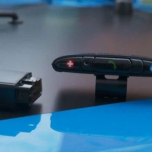 A simple device that turns any old car into a smart car