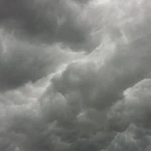 Jordanie | Une baisse significative des températures et des averses de pluie pourraient s'accompagner d'orages mardi et mercredi.