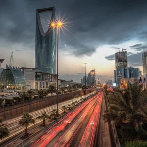 الرياض | تقلُبات جوية تترافق بالأمطار والغبار اعتباراً من ظهر الإثنين  