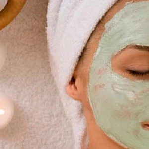 خلطات للوجه المرهق تعيده متألقاً في الشتاء