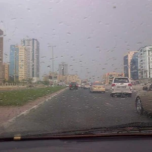 فُرصة للأمطار شمال شرق الدولة يوم الجُمعة