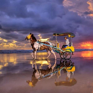 شاطئ بارانغ تريتيس.. جوهرة يوجياكارتا الإندونيسية