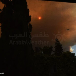 Mubasher: The smoke of the fires covers the sky of Jerusalem and appears in the sky of Jordan