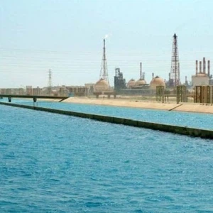 دول خليجية تتجه نحو تحلية مياه البحر باستخدام الطاقة المتجددة 