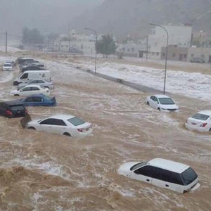 Urgent | La police d'Oman annonce que 3 décès ont été enregistrés jusqu'à présent à Al-Monsoon, dont deux enfants