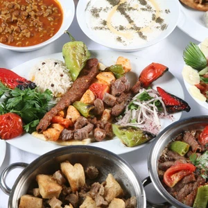 20 أكلة تقليدية يجب أن تجربها خلال سفرك إلى تركيا