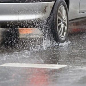 خطوات هامة لتجهيز السيارة لفصل الشتاء