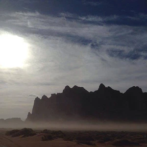 أجواء دافئة ومستقرة الجمعة.. و