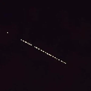 video | He monitored the moment luminous foreign bodies crossed the Saudi sky at dawn on Saturday..and this is its reality