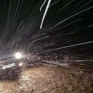 بالصور.. تساقط الثلوج على المرتفعات الشرقية للجزائر
