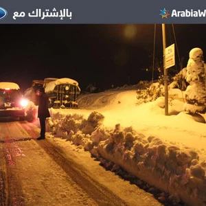 عبر سيارة فورد .. مشاهد من قلب الأجواء الثلجية التي عمّت المملكة