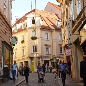 Graz, the jewel of Austrian cities, takes the most amazing pictures