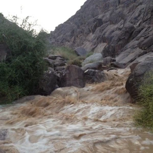 بالصور: سيول وأمطار "القصيم" وضرورة توخي الحذر