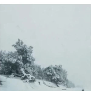 بالصور .. الرداء الأبيض يزور مبكرا مدن و مناطق واسعة في المغرب