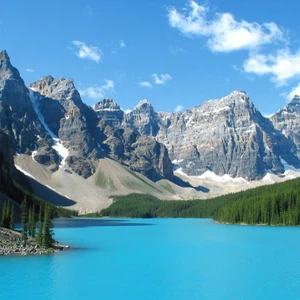 Regardez les secrets de l&#39;Alberta canadienne.. Lac Moraine