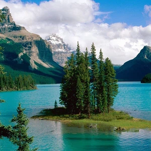 Regardez les secrets de l&#39;Alberta canadienne.. Lac Moraine