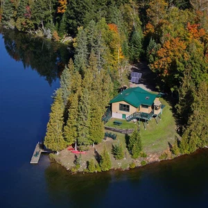 Regardez les secrets de l&#39;Alberta canadienne.. Lac Moraine