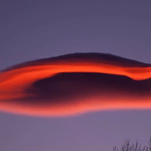 What are lenticular clouds?