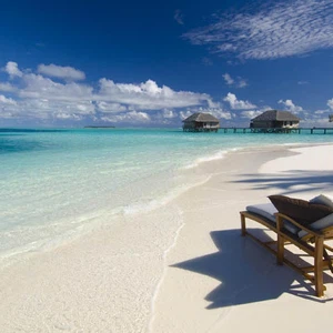 Pictures from the Maldives.. Try not to fall in love with it and want to travel to it