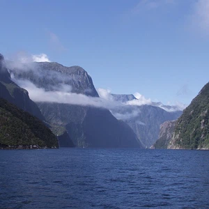 بالصور: نيوزلندا طبيعة وسهول وبحار تخطف الأنظار 