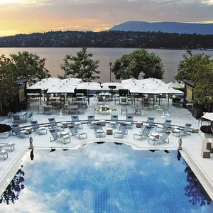 بالفيديو: شاهد أغلى الفنادق حول العالم