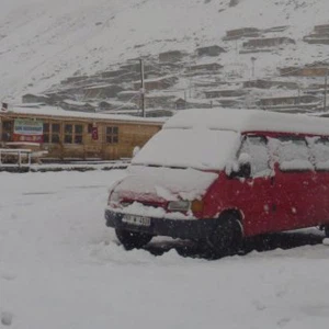 تركيا و تساقُط كثيف للثلوج على المرتفعات الجبلية العالية