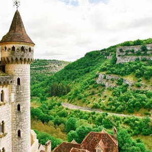 Discover in pictures this charming French town.. Rocamadour