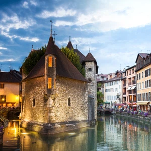 En images : les 10 plus belles villes européennes oubliées