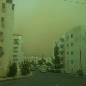 بالصور: الحالات الجوية الغريبة تطال الأردن