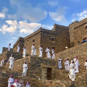 قرية ذي عين قرية ذي عين