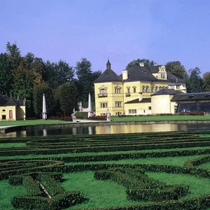 قصر هيلبرون