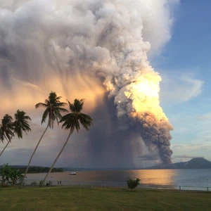صورة لانفجار البركان 