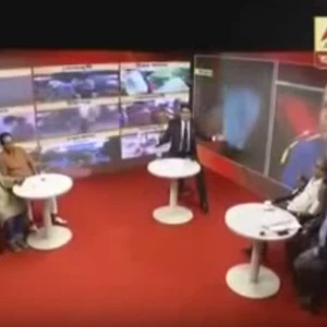 شاهد لحظة وقوع زلزال الهند المدمر على الهواء مباشرة  