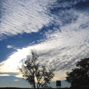 الأردن | فرصة زخات عشوائية من المطر الجمعة و أتربة مثارة السبت 