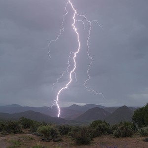 السعودية: مؤشرات على اشتداد السحب الرعدية الأسبوع القادم لتشمل هذه المناطق