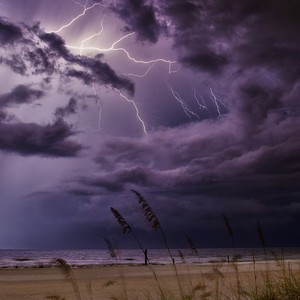 مدينة جدة | عودة مرتقبة للأمطار الرعدية هذه الليلة .. تفاصيل