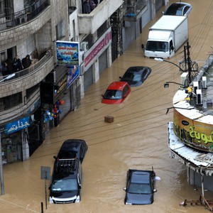 بعد أن تضرروا بالأمطار .. 3 ملايين تعويض لتجار وسط البلد