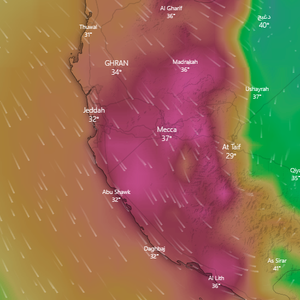 مكة المكرمة | رياح نشطة تثير الغبار ودرجات حرارة أربعينية يوم الثلاثاء