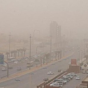 الرياض .. الرؤية الأفقية الأن تُسجل 2000 متر فقط نتيجة لتشكل الأتربة المثارة