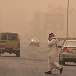 The Arabian Gulf in the second half of May: A gradual return to summer weather, with high temperatures and dust storms.