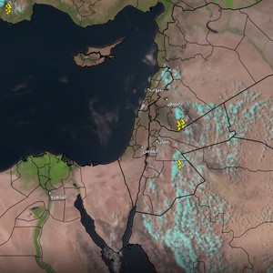 الأردن | رصد سحب رعدية وإشارة برق في البادية الوسطى الآن