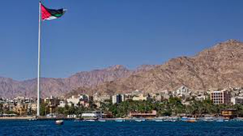 Arab weather shows the direction of the winds in Aqaba now and the next hours after the gas leak accident