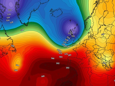 A massive Atlantic storm is expected to form, covering an area of 3.86 million km², roughly the size of 12 Arab countries.