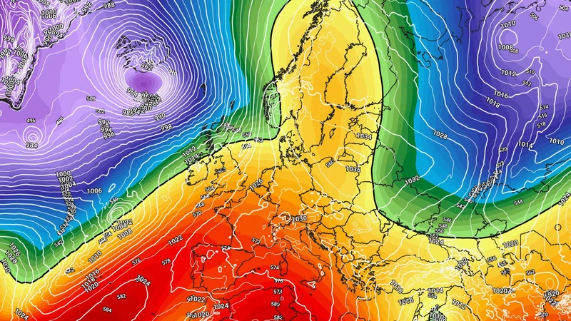 سلسلة نزولات قطبية نحو مياه المحيط الأطلسي ونشاط تصاعدي على العواصف الفترة القادمة | عرب تايم سلسلة نزولات قطبية نحو مياه المحيط الأطلسي ونشاط تصاعدي على العواصف الفترة القادمة | عرب تايم
