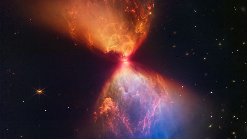 صورة جديدة مذهلة من تلسكوب جيمس ويب لنجم في طور التكوّن