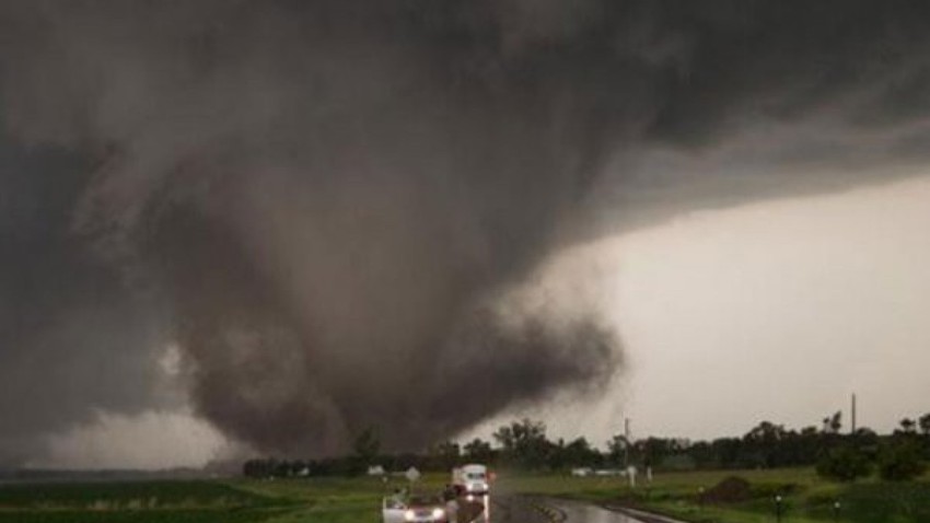 Video | About 40 people were killed, including 10 seriously, as a tornado swept through western Germany