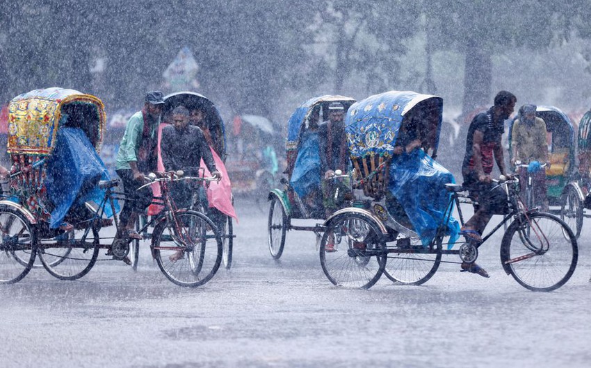 Video and photos | Catastrophic monsoon floods in Bangladesh and India kill dozens and make millions homeless