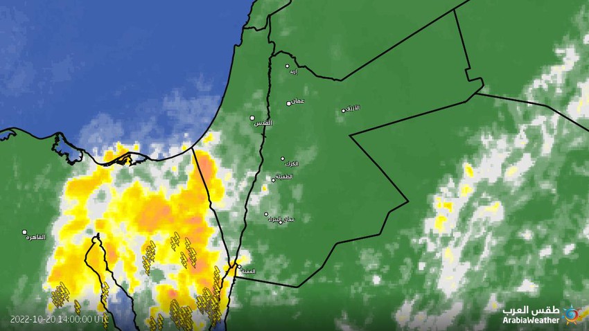 تحديث 5:30م: سحب رعدية مُرفقة بأمطار مُتفاوتة الغزارة تقترب من أقصى جنوب المملكة و بداية تكاثر السحب على بعض المُرتفعات الجنوبية